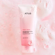 Nettoyant moussant à la pêche et Niacin – Anua (150 ml)